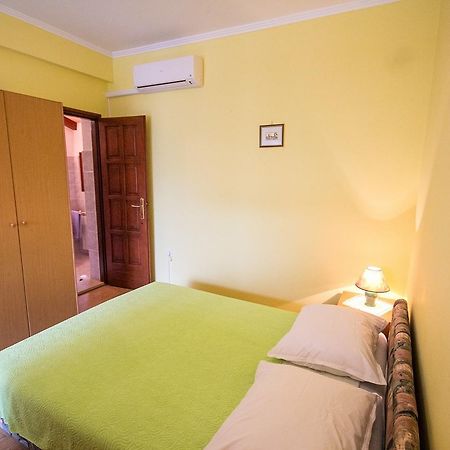 Sandra House With Apartment Умаг Екстериор снимка